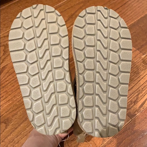 NEW GAP sherpa lined silver hearts boots - Picture 5 of 5